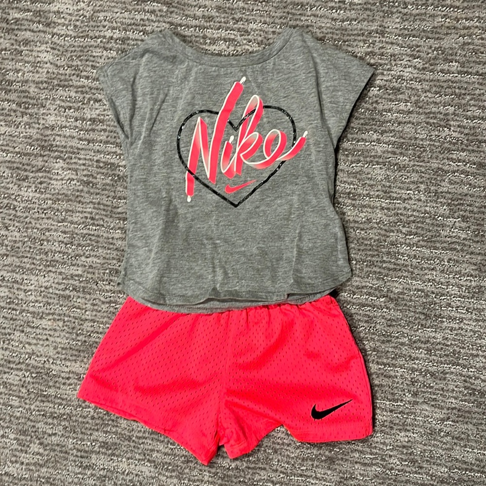 Nike Short and T-Shirt Set